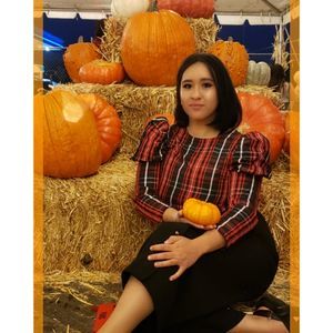 Meet your Posher, Ana